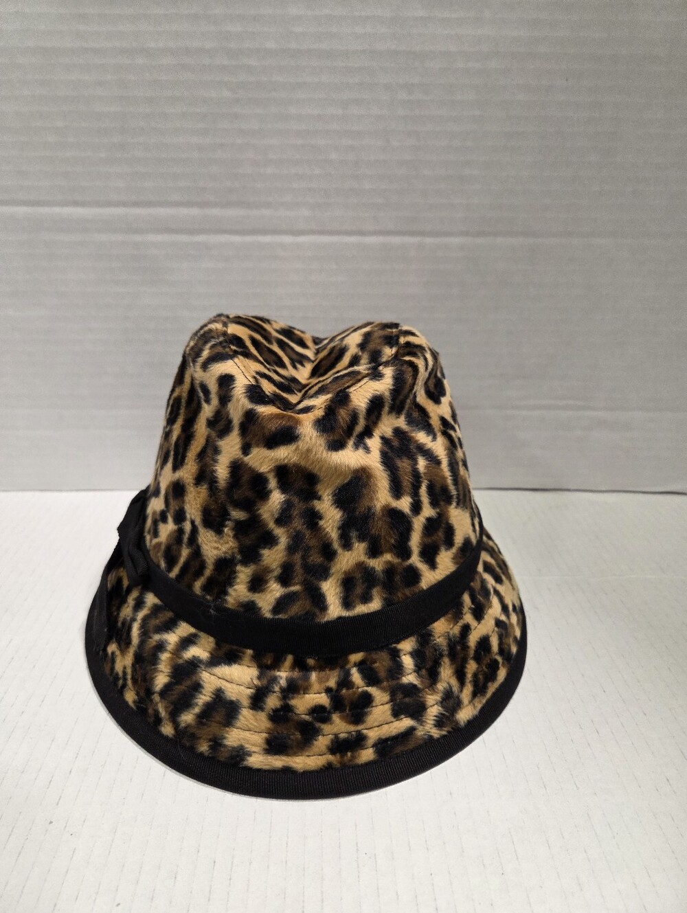 Vintage 90s Y2K Faux Fur Leopard Print Bucket Hat - Picture 3 of 6